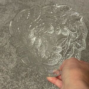 LAST CHANCE…Indiana Glass Loganberry Bowl